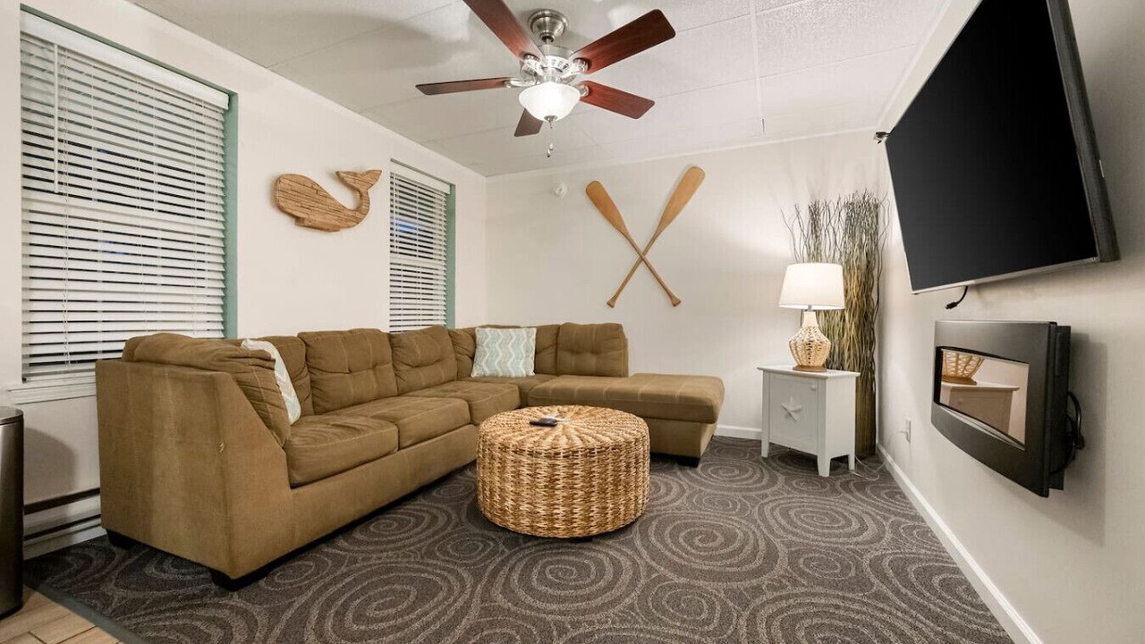 Photo of Livingroom in Sylvan Beach