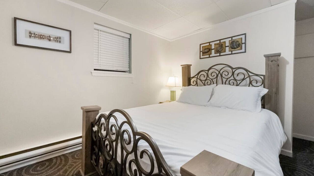 Photo of Bedroom in Sylvan Beach