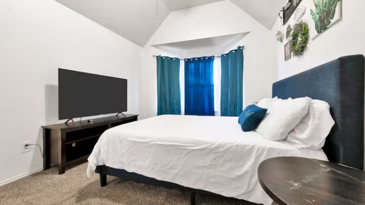 Photo of Bedroom in Frisco
