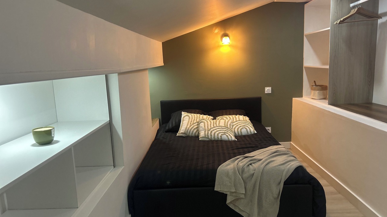 Photo of Bedroom in Saint-Etienne