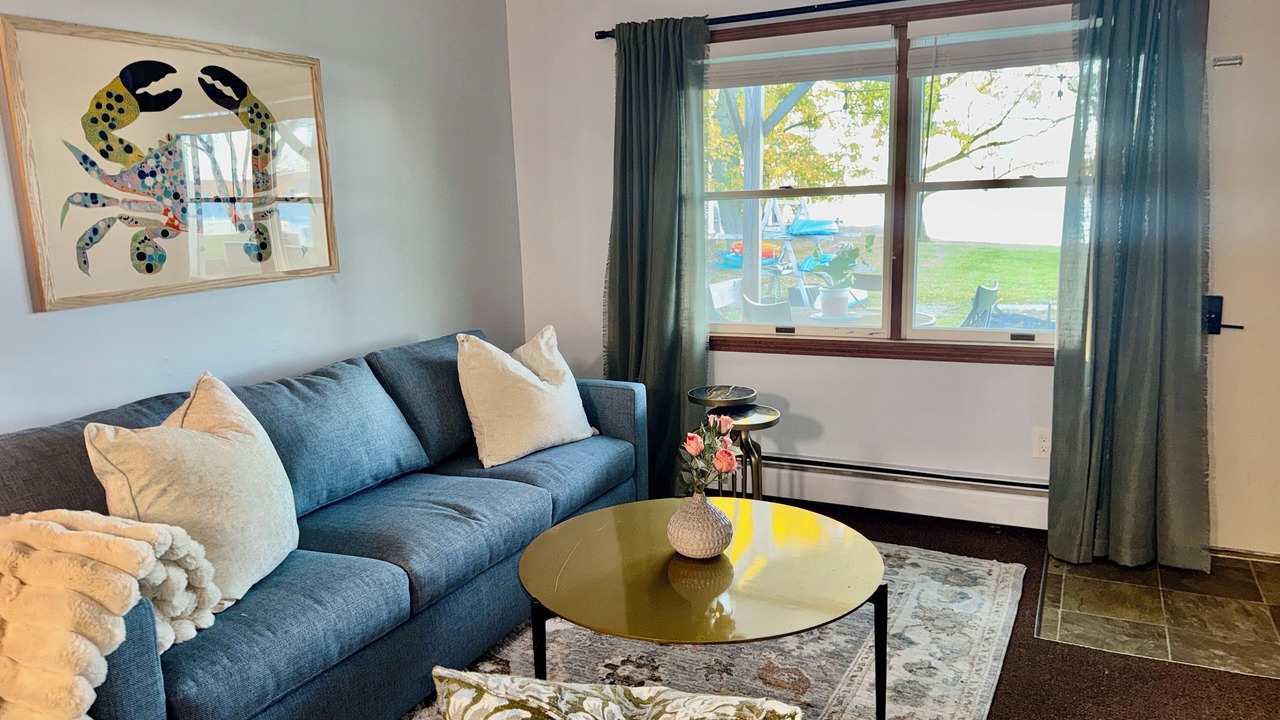 Photo of Livingroom in Onekama