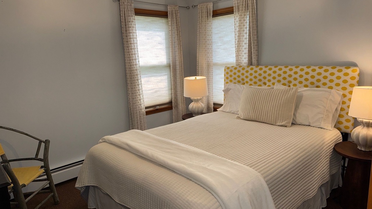 Photo of Bedroom in Onekama