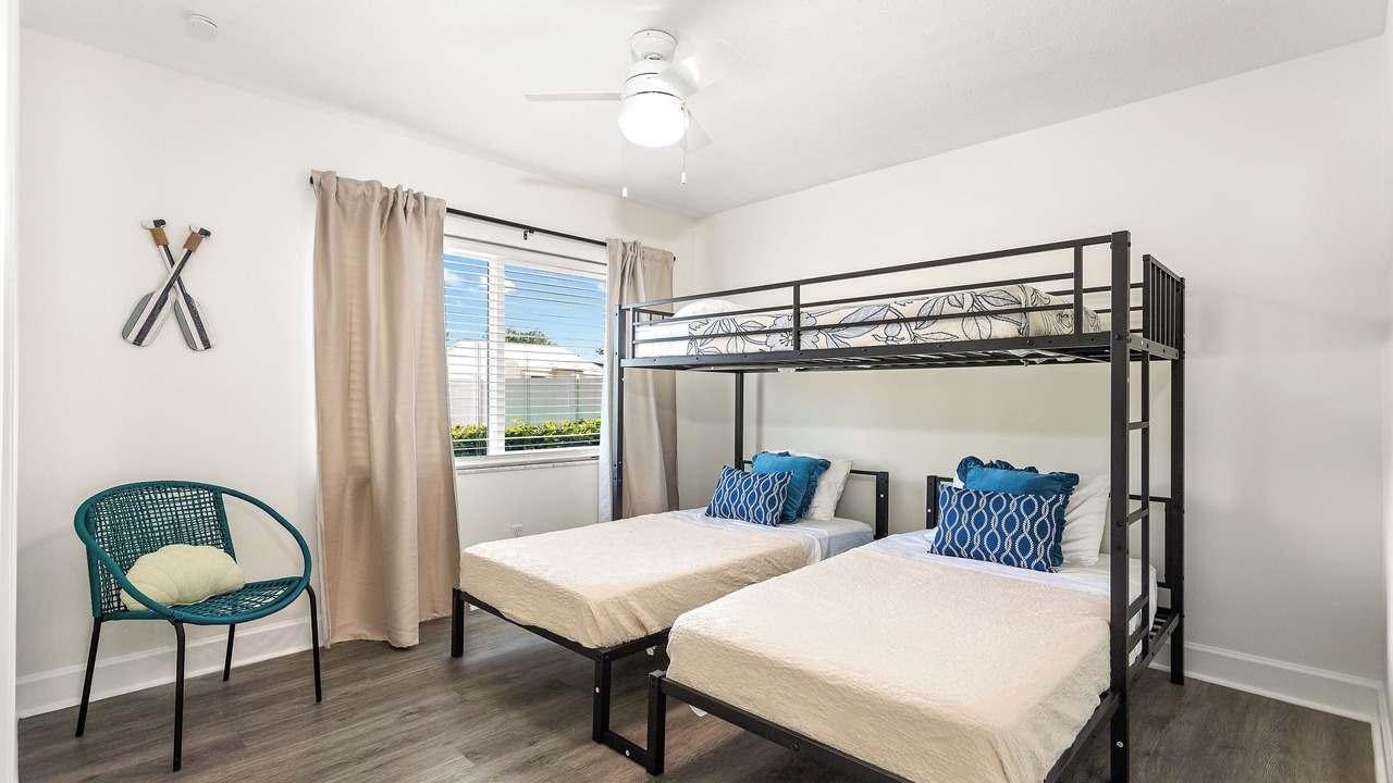 Photo of Bedroom in Lake Magdalene