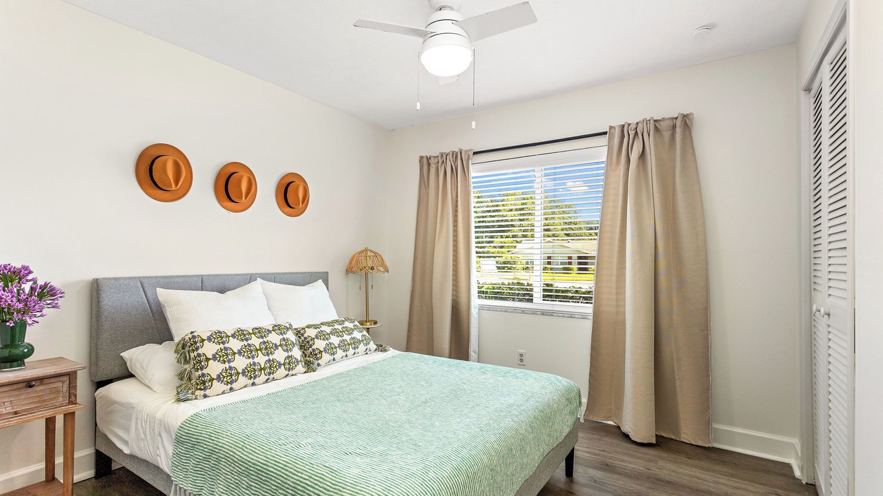 Photo of Bedroom in Lake Magdalene