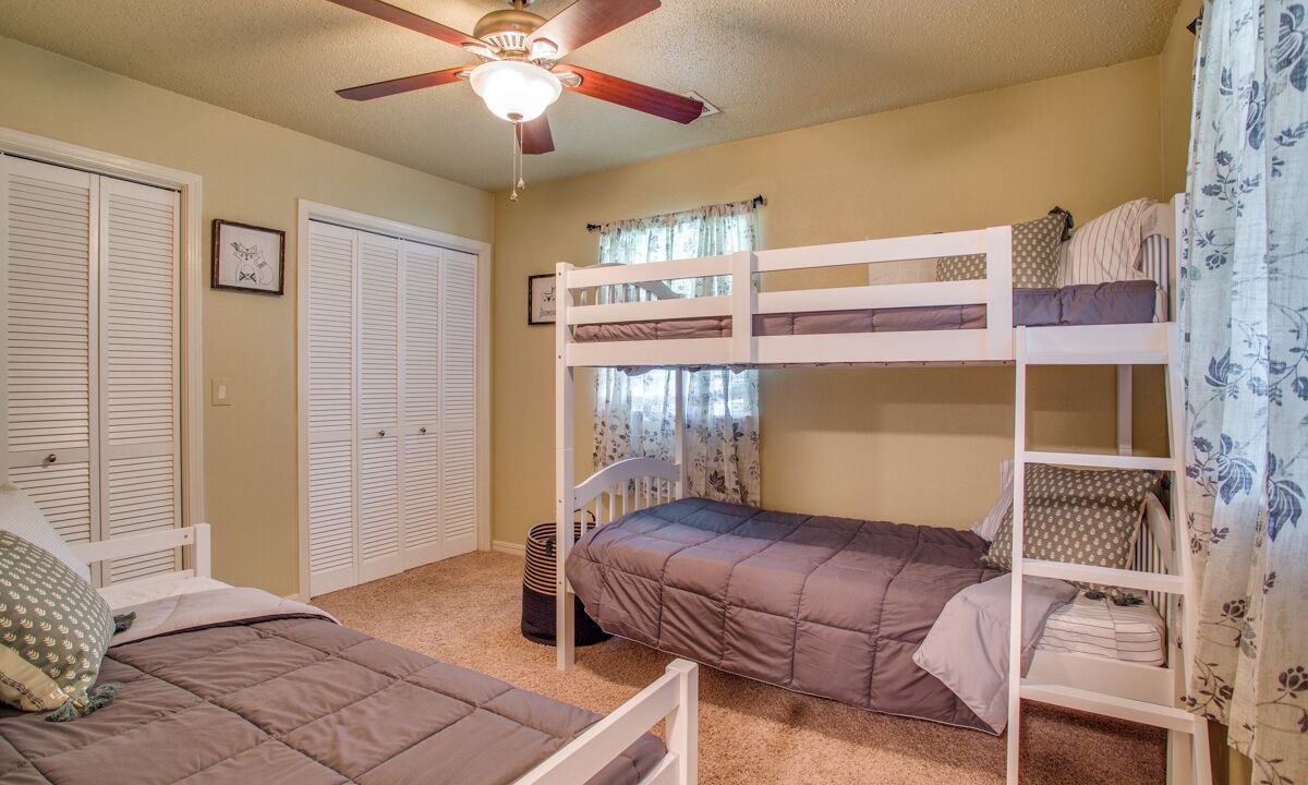 Photo of Bedroom in Enid