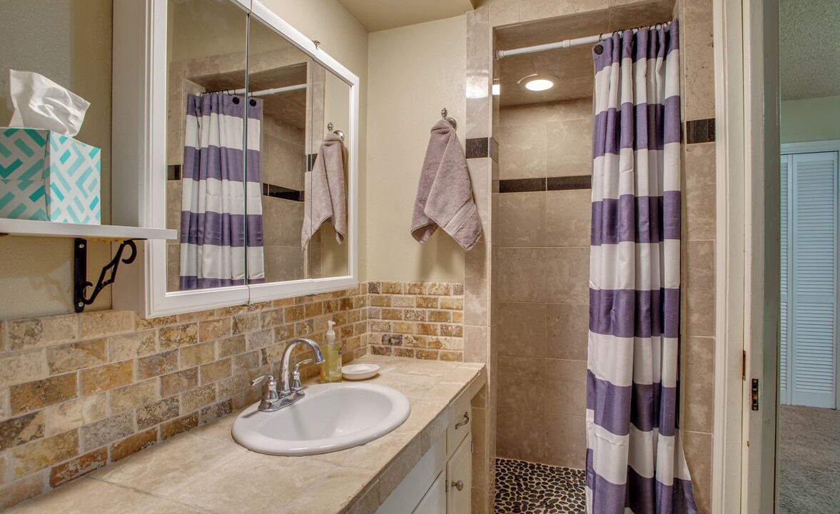 Photo of Bathroom in Enid