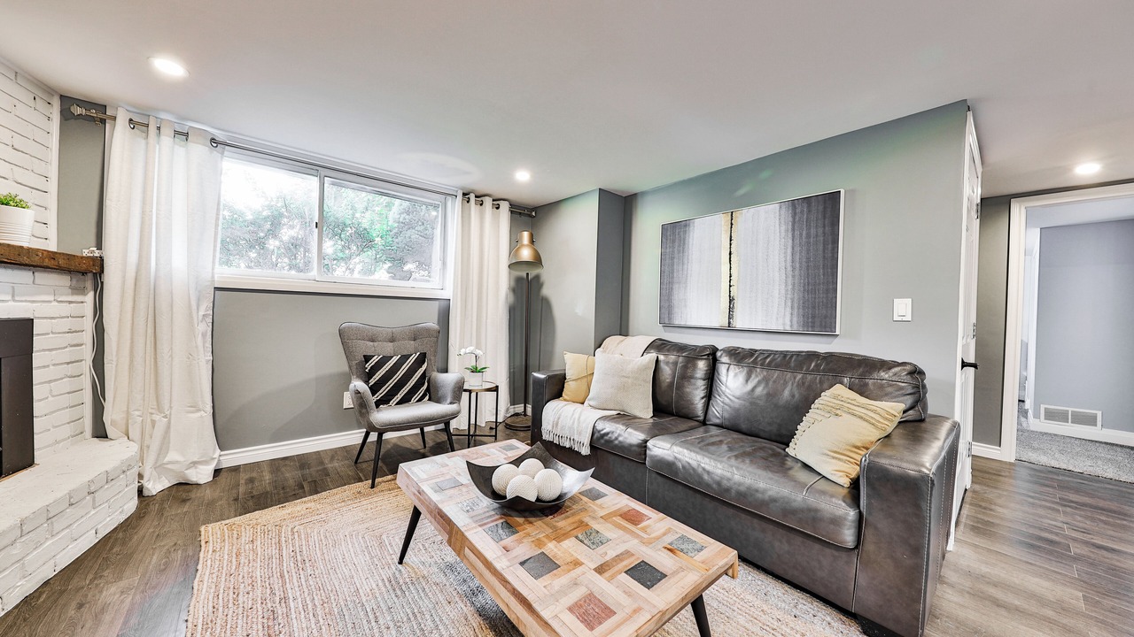 Photo of Livingroom in Hamilton