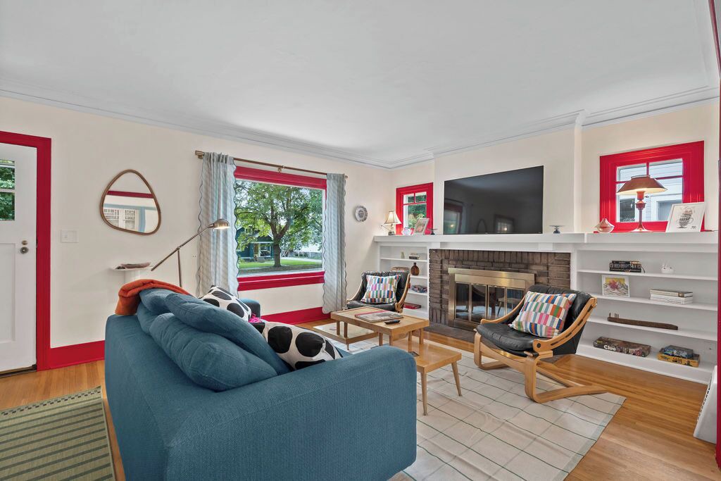 Photo of Livingroom in Manito