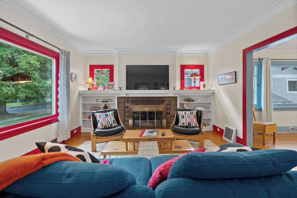 Photo of Livingroom in Manito