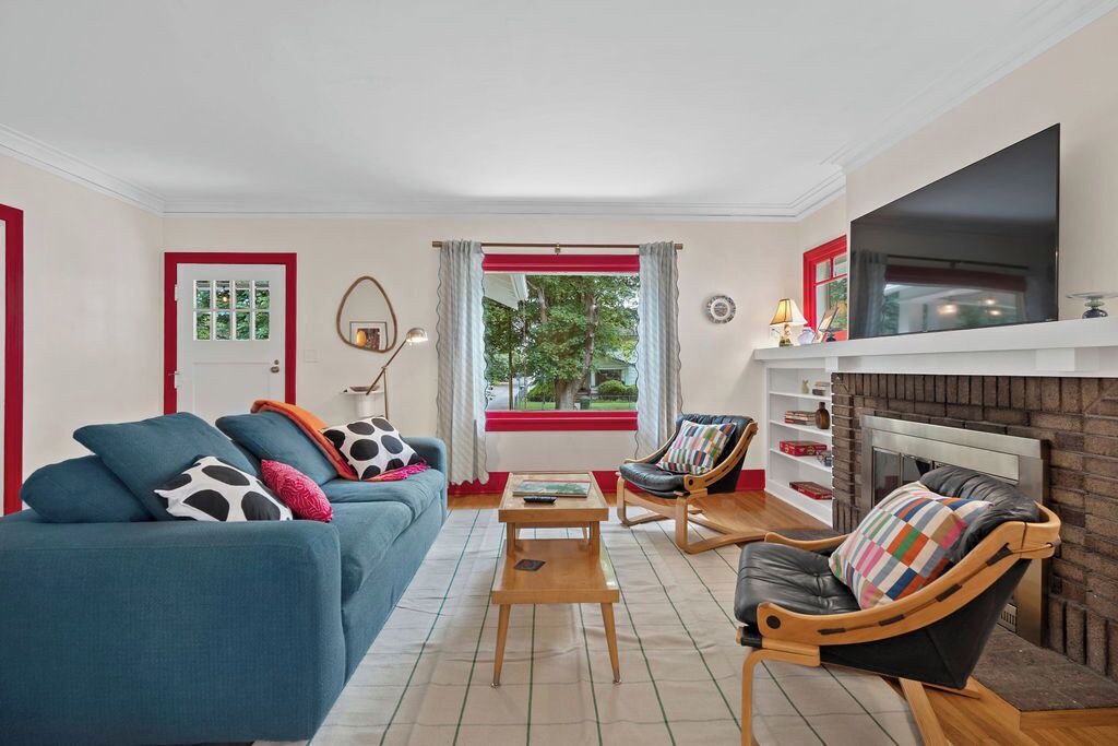 Photo of Livingroom in Manito