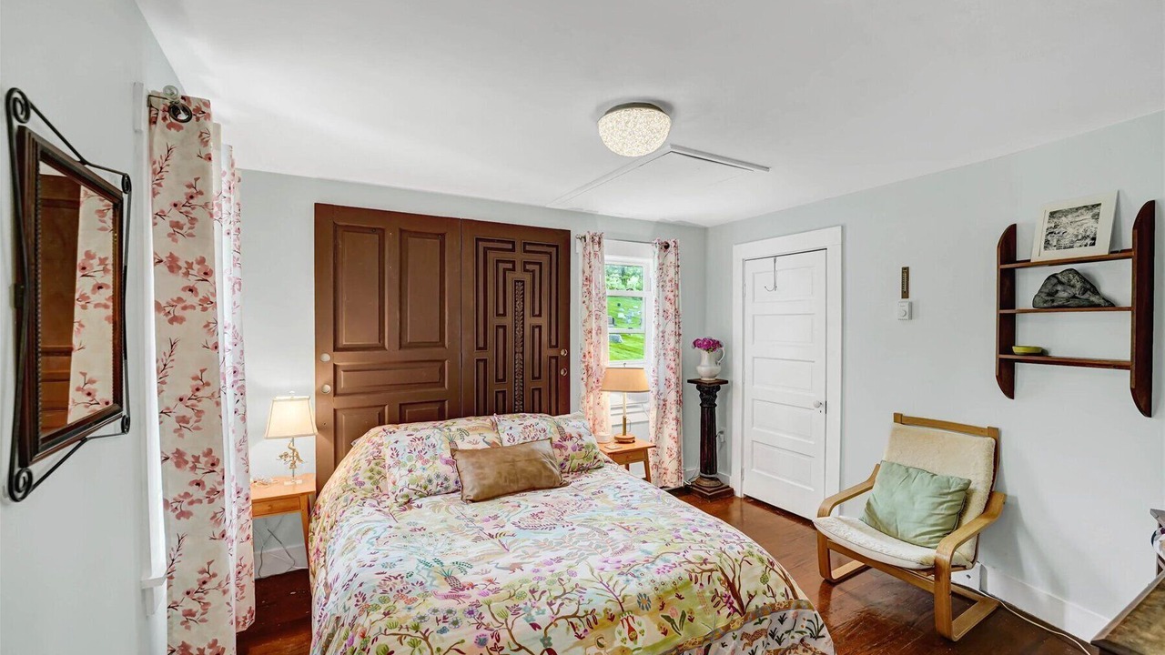 Photo of Bedroom in Spring Mills