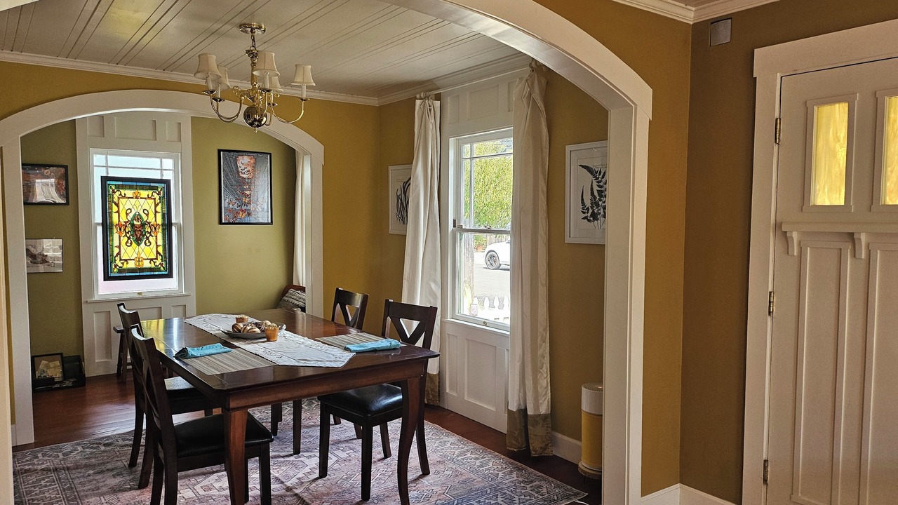 Photo of Livingroom in Napa