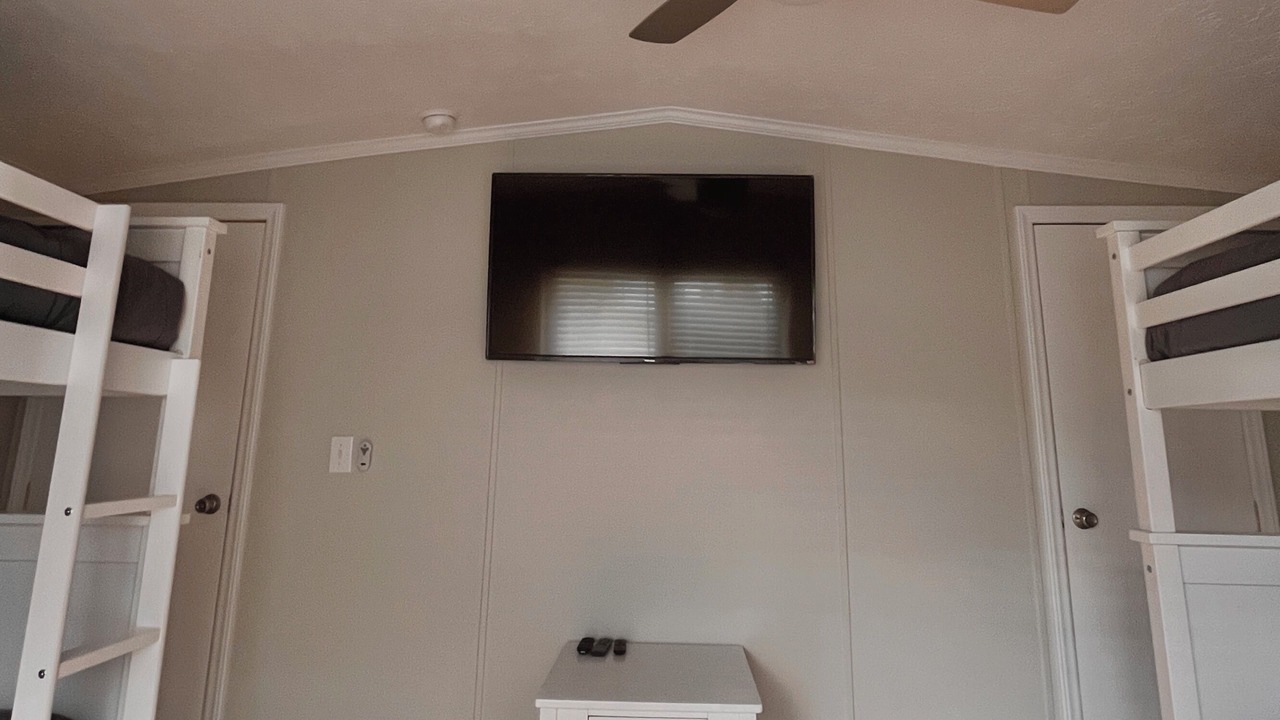 Photo of Bedroom in Elroy