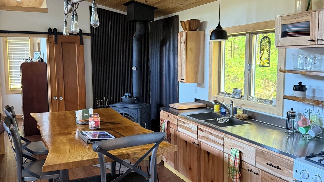 Photo of Kitchen in Scottsburg