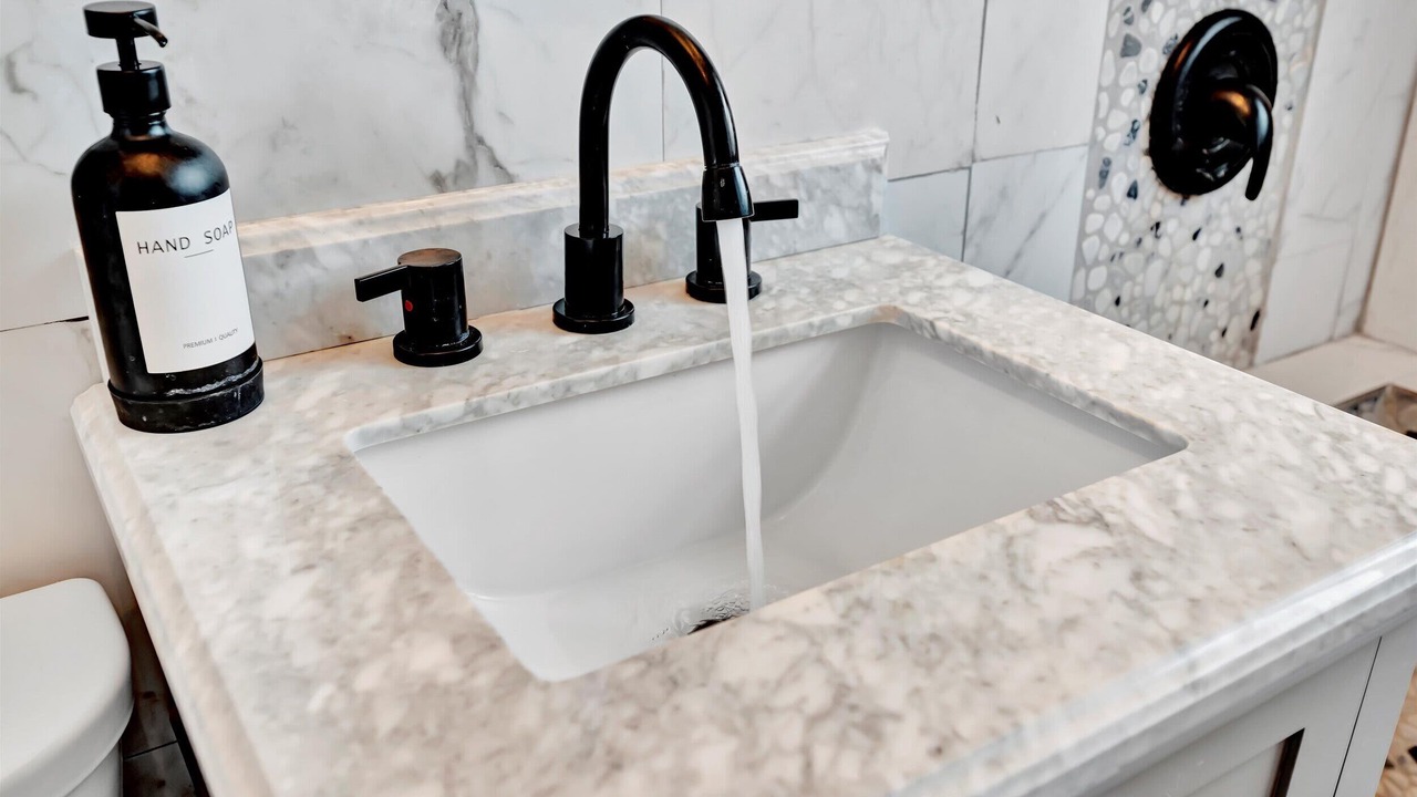 Photo of Bathroom in Treasure Island