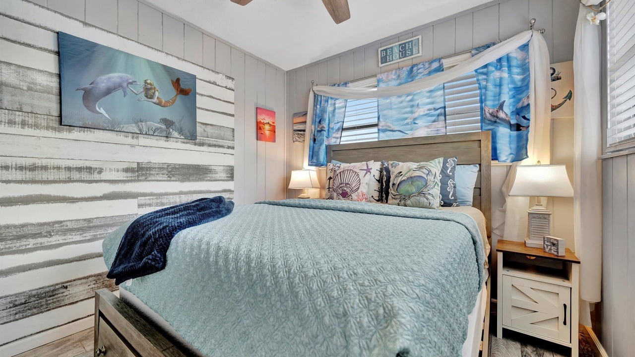 Photo of Bedroom in Treasure Island