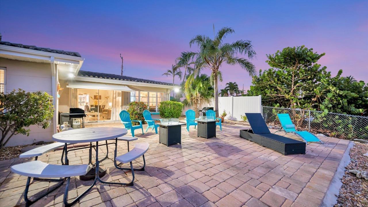 Photo of Patio Balcony in Treasure Island