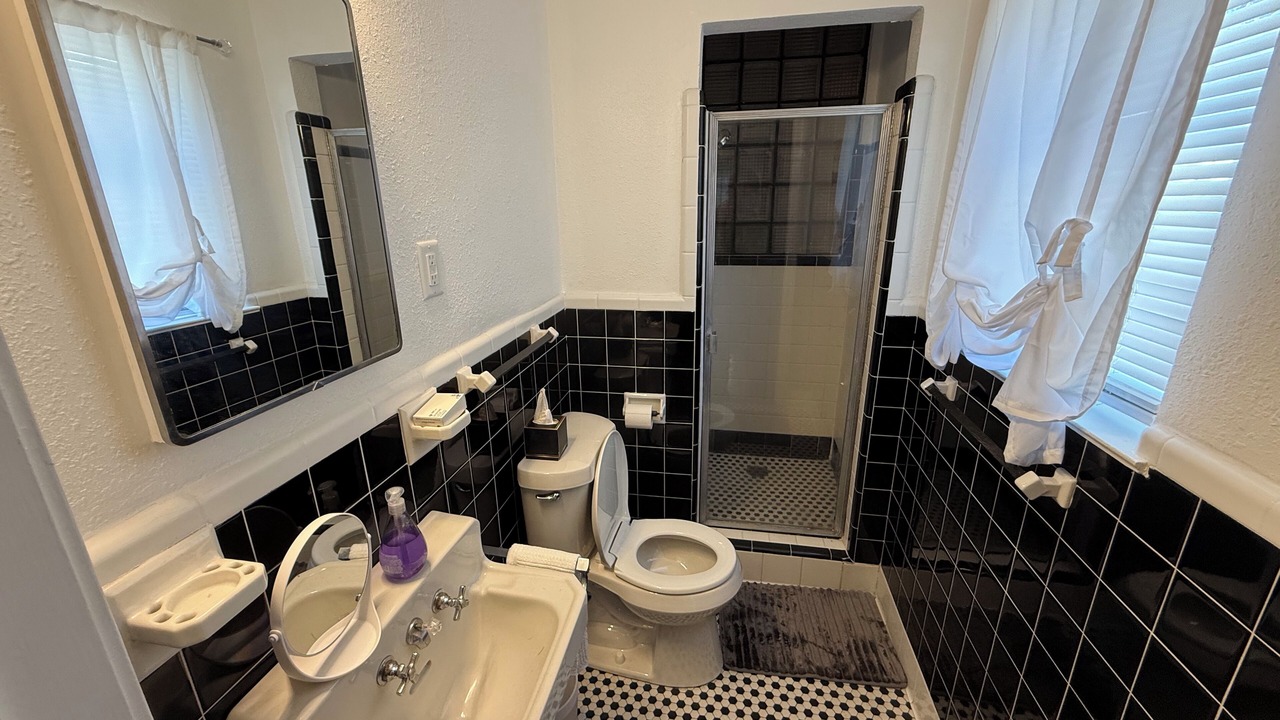 Photo of Bathroom in Vollintine-Evergreen