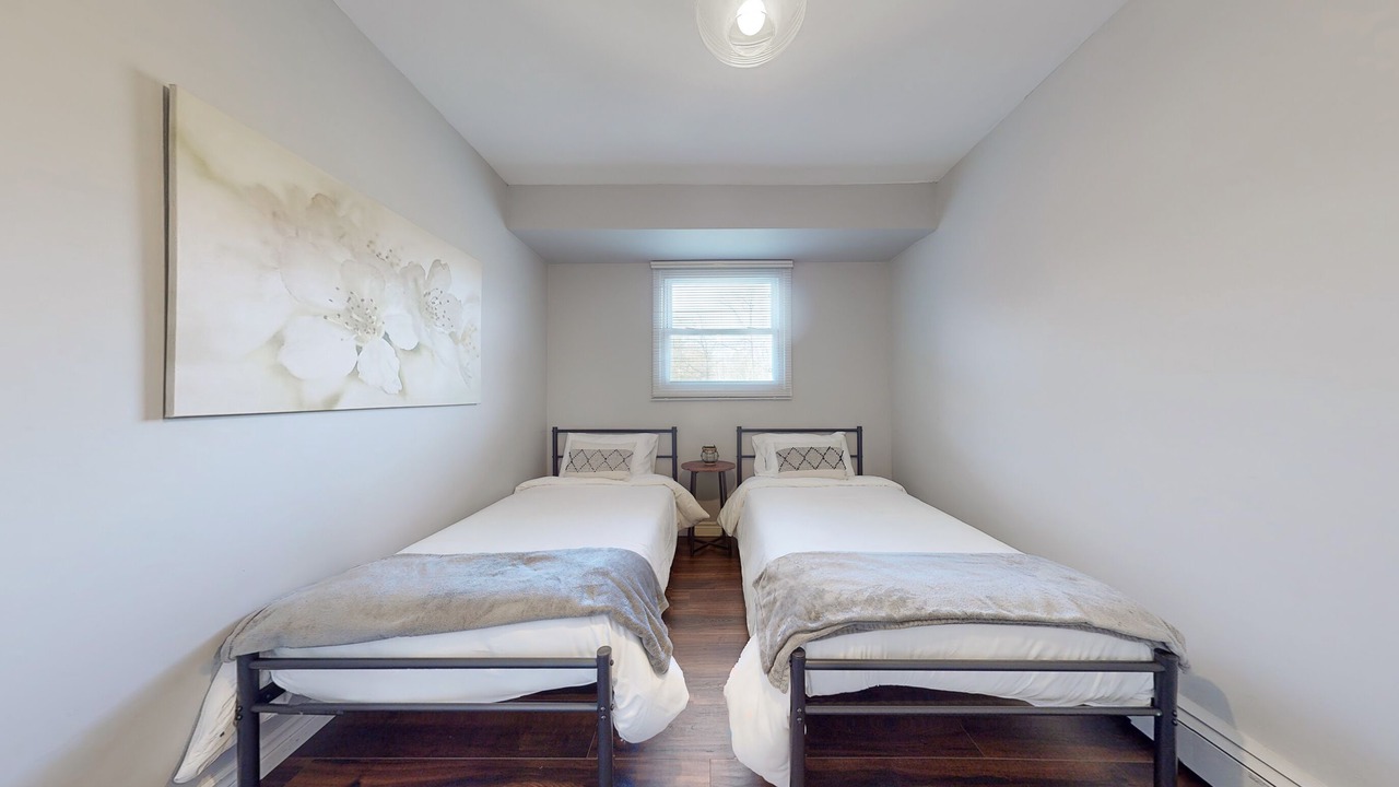Photo of Bedroom in Port Franks