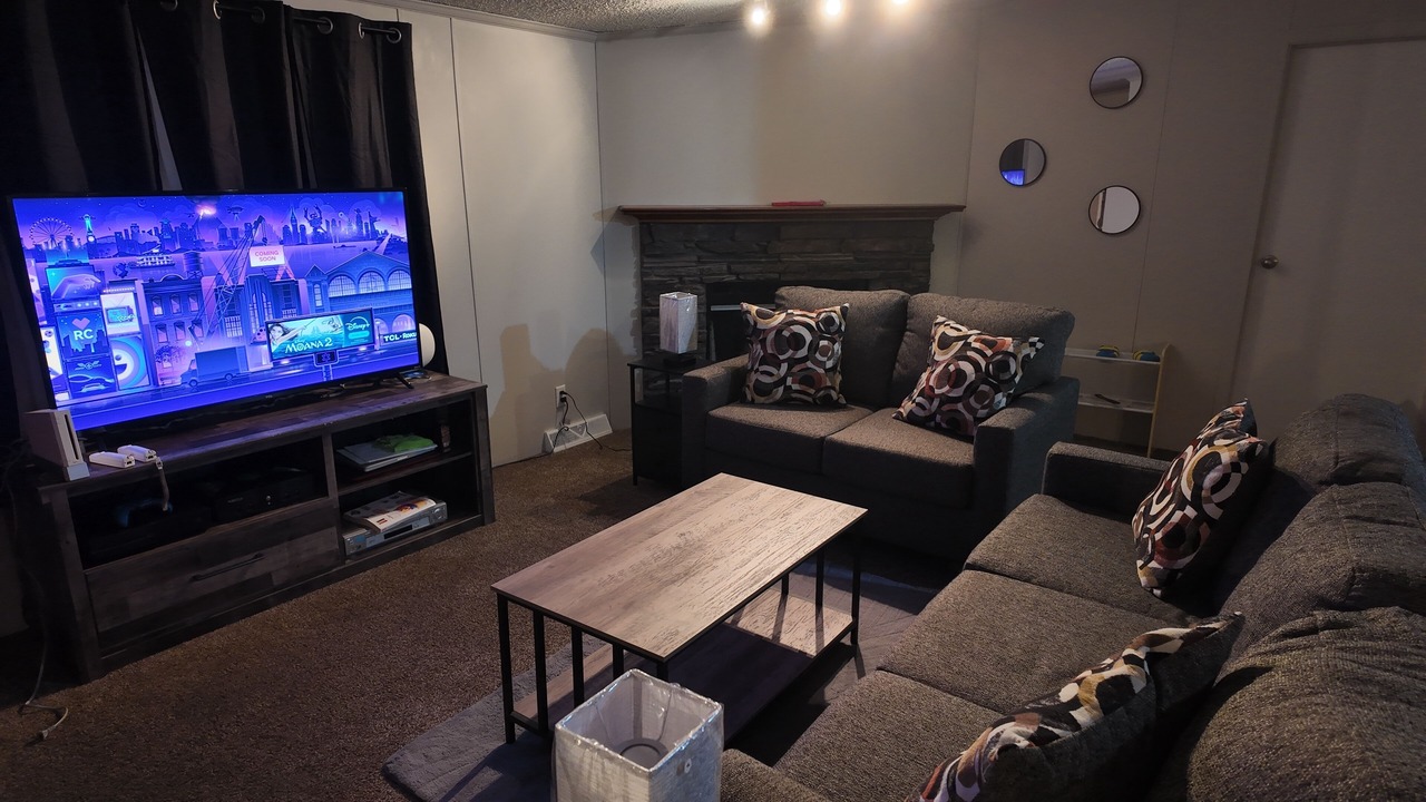 Photo of Livingroom in Romulus