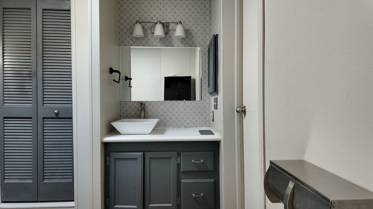 Photo of Bathroom in Romulus