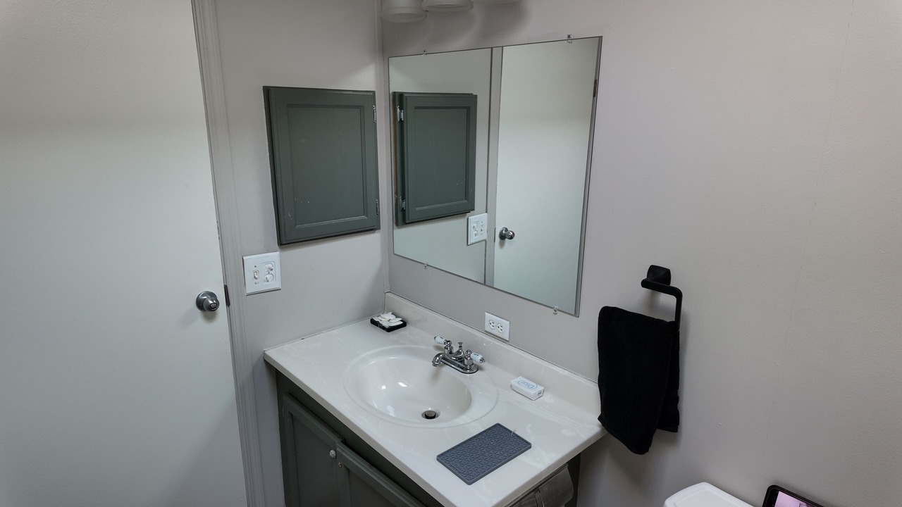 Photo of Bathroom in Romulus