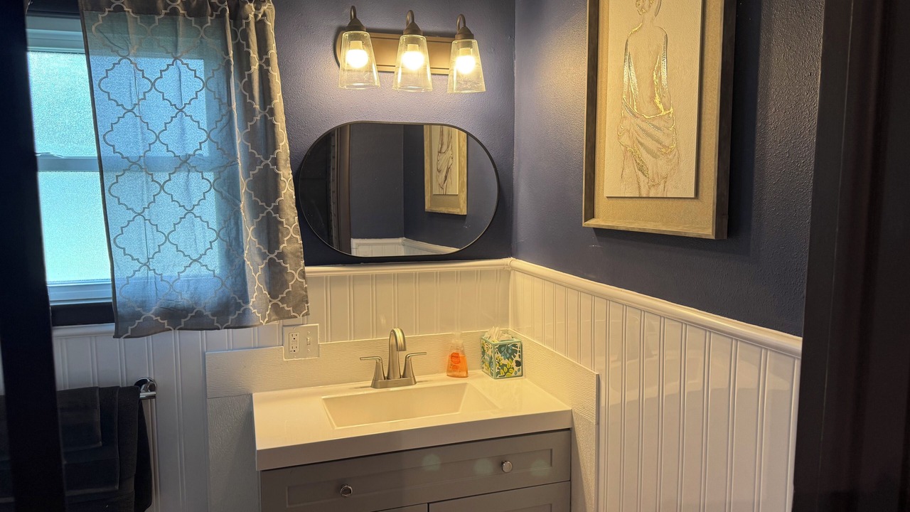 Photo of Bathroom in Spencer