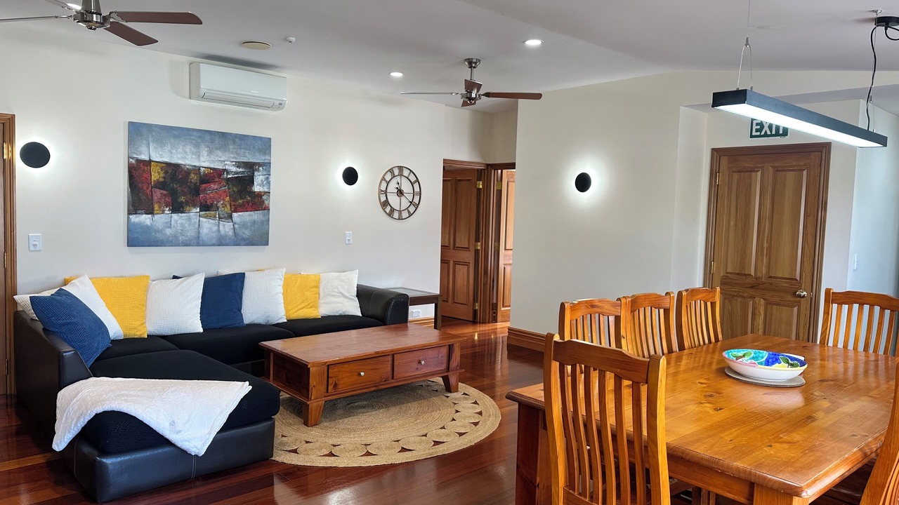 Photo of Livingroom in Russell