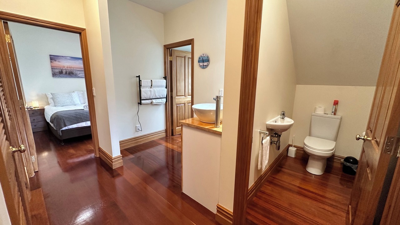 Photo of Bathroom in Russell