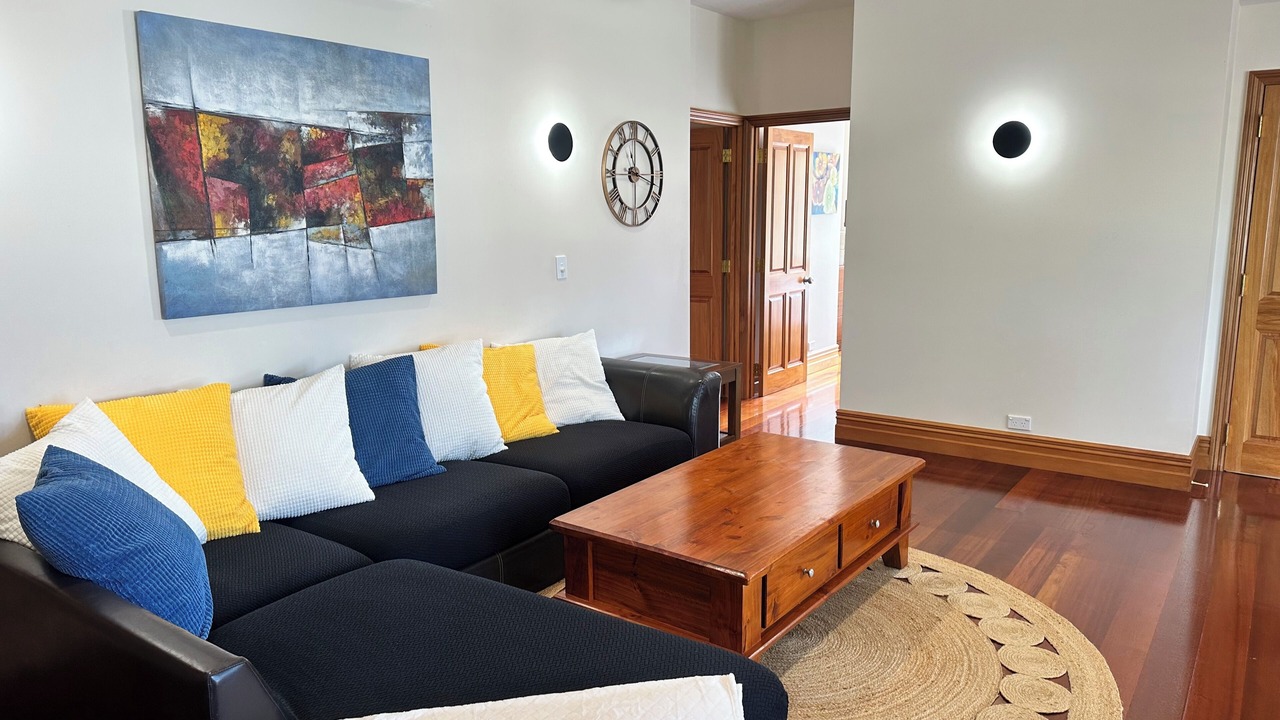 Photo of Livingroom in Russell