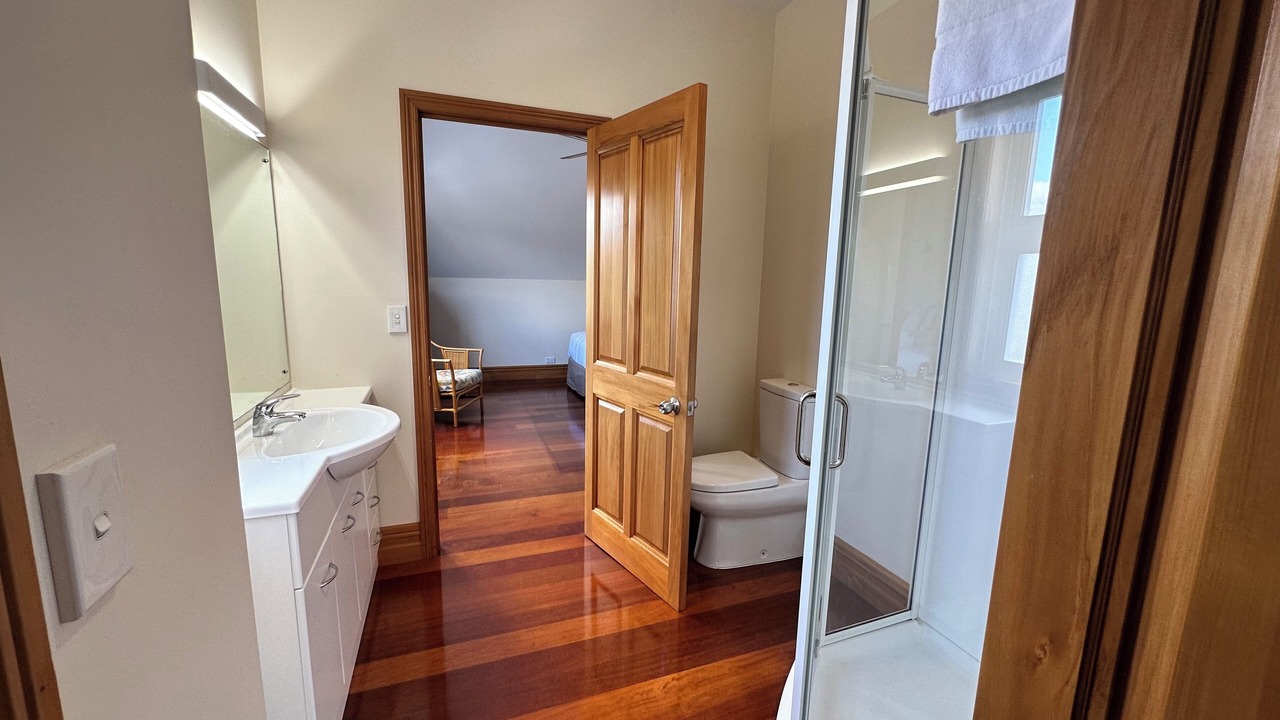 Photo of Bathroom in Russell