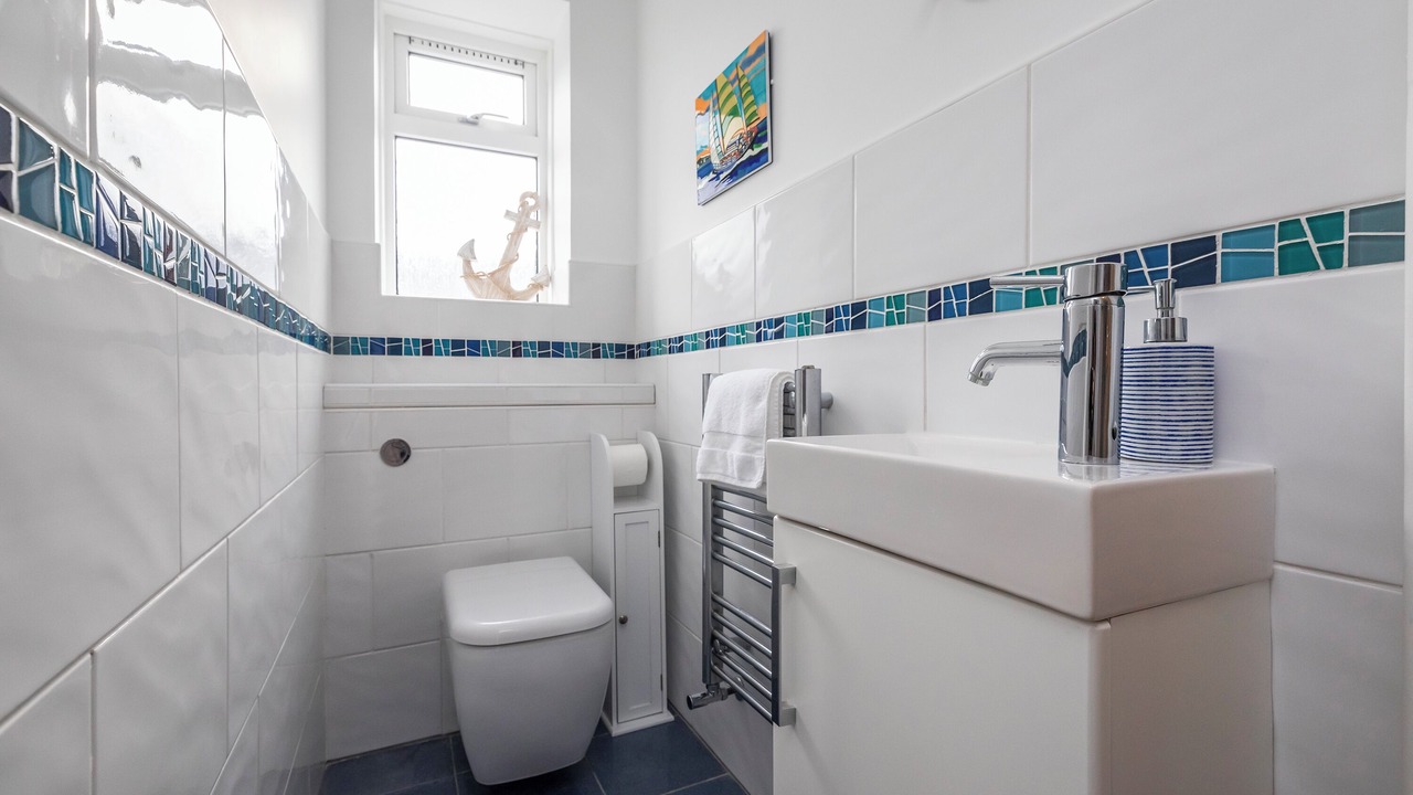 Photo of Bathroom in Sandbanks