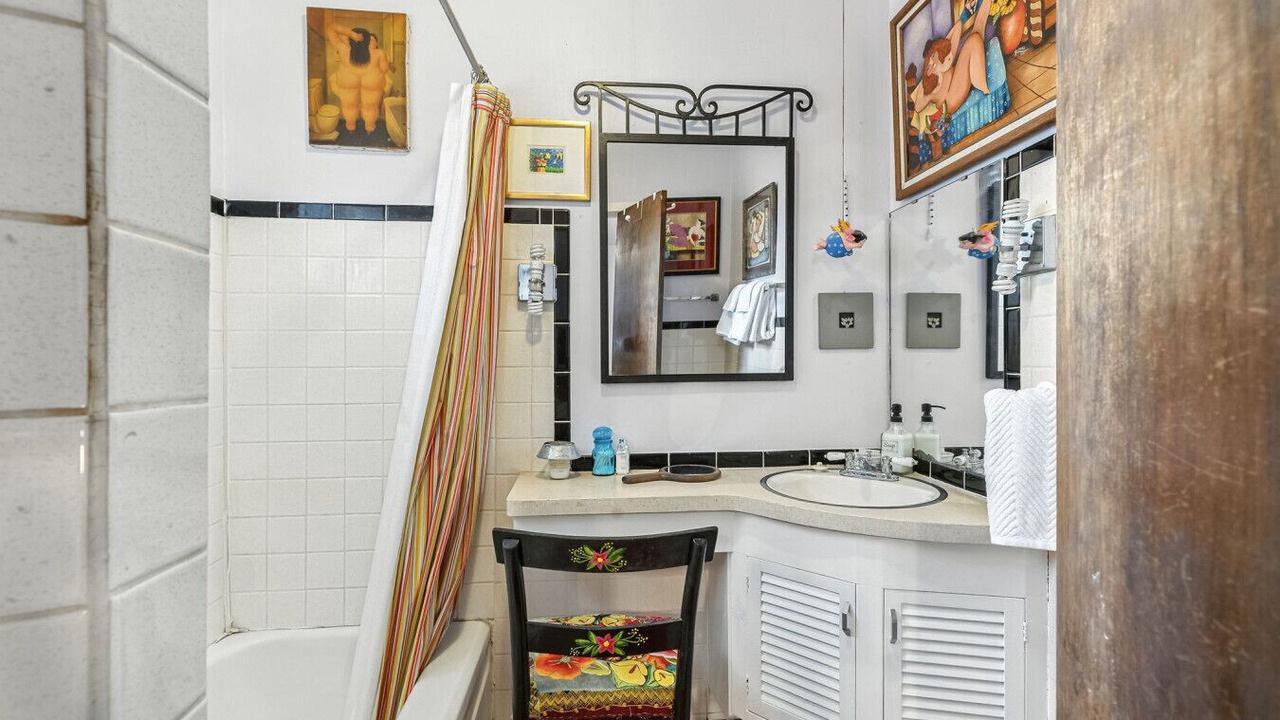 Photo of Bathroom in Alpine