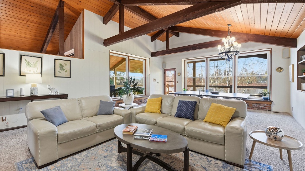 Photo of Livingroom in Centralia