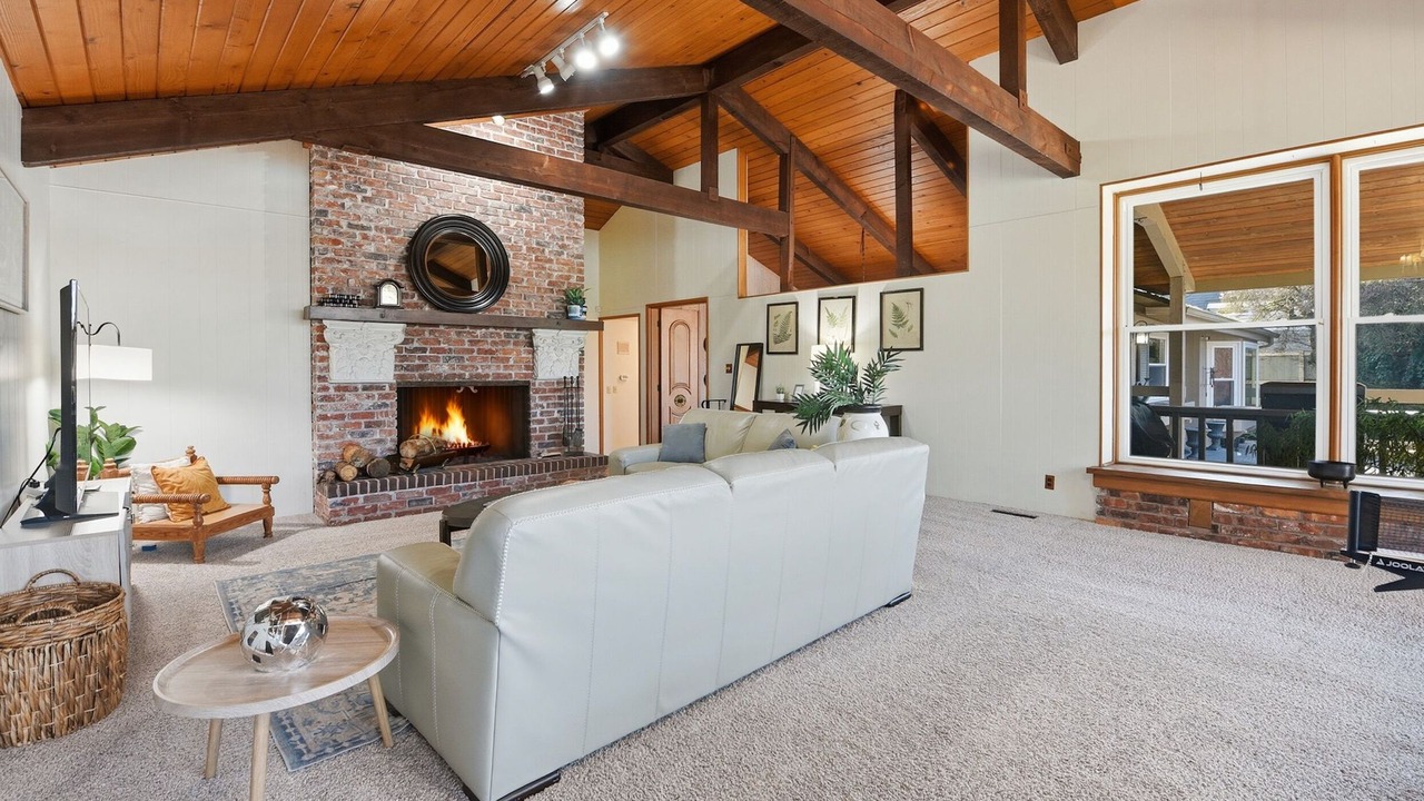 Photo of Livingroom in Centralia