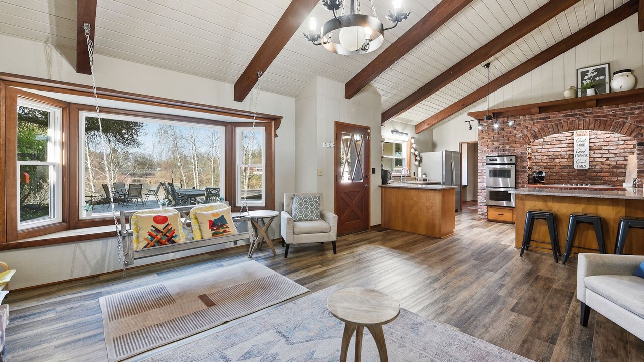 Photo of Livingroom in Centralia
