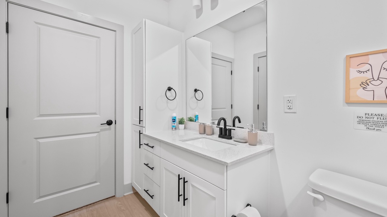 Photo of Bathroom in River District
