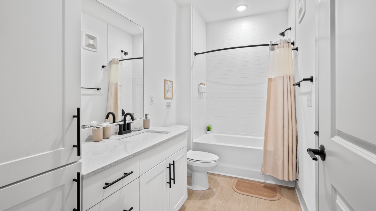 Photo of Bathroom in River District