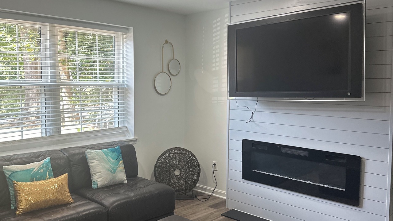 Photo of Livingroom in Lake Ridge