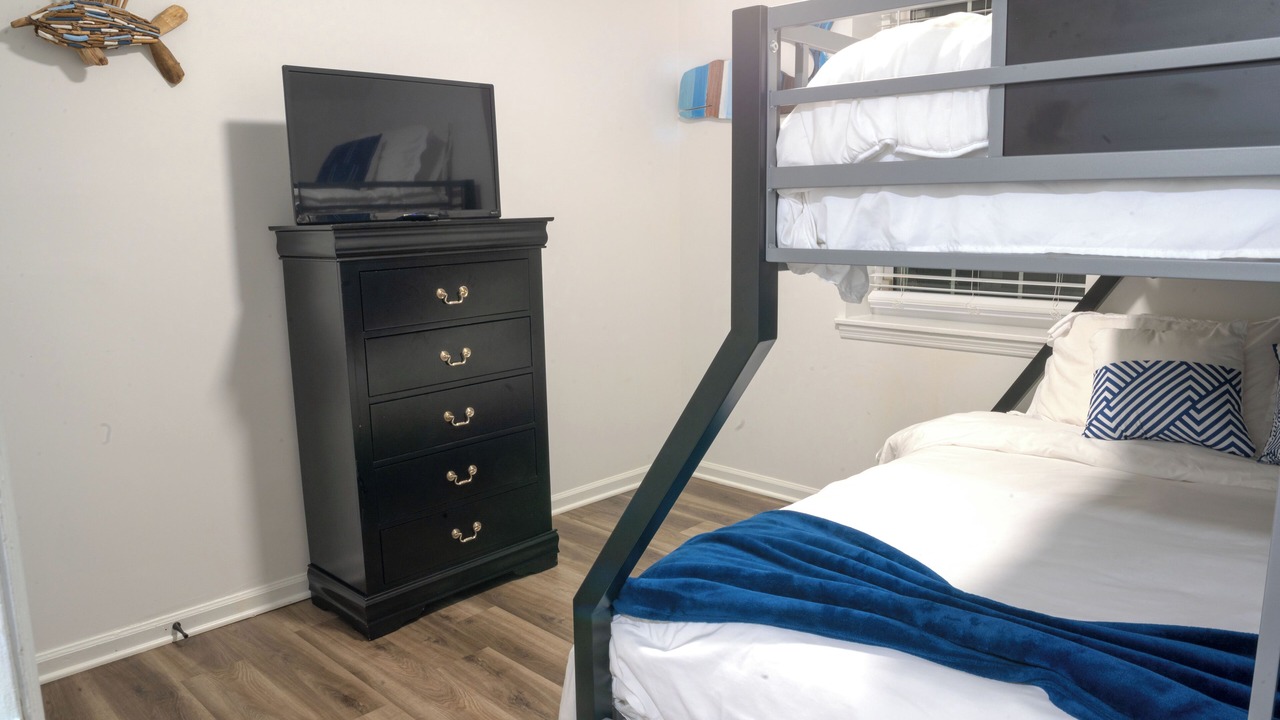 Photo of Bedroom in Lake Ridge