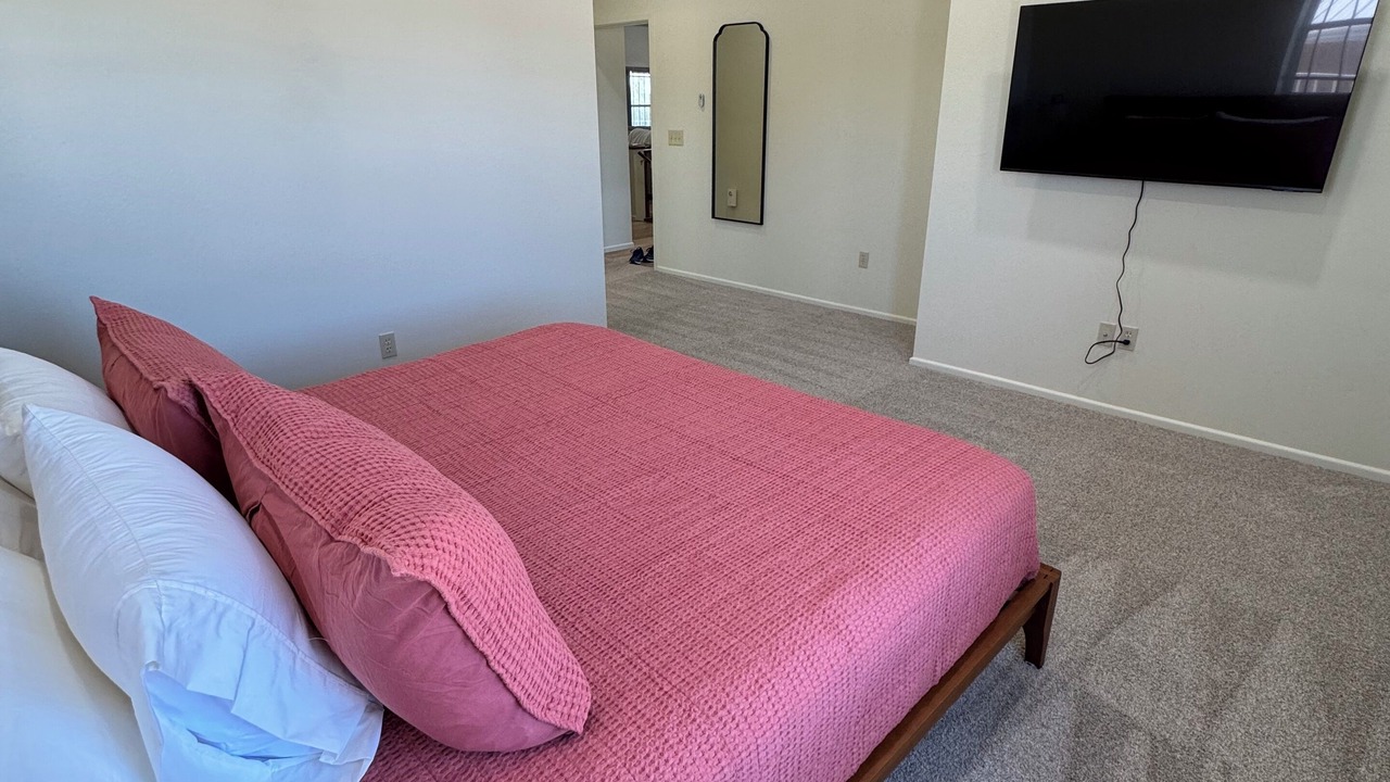 Photo of Bedroom in Roswell