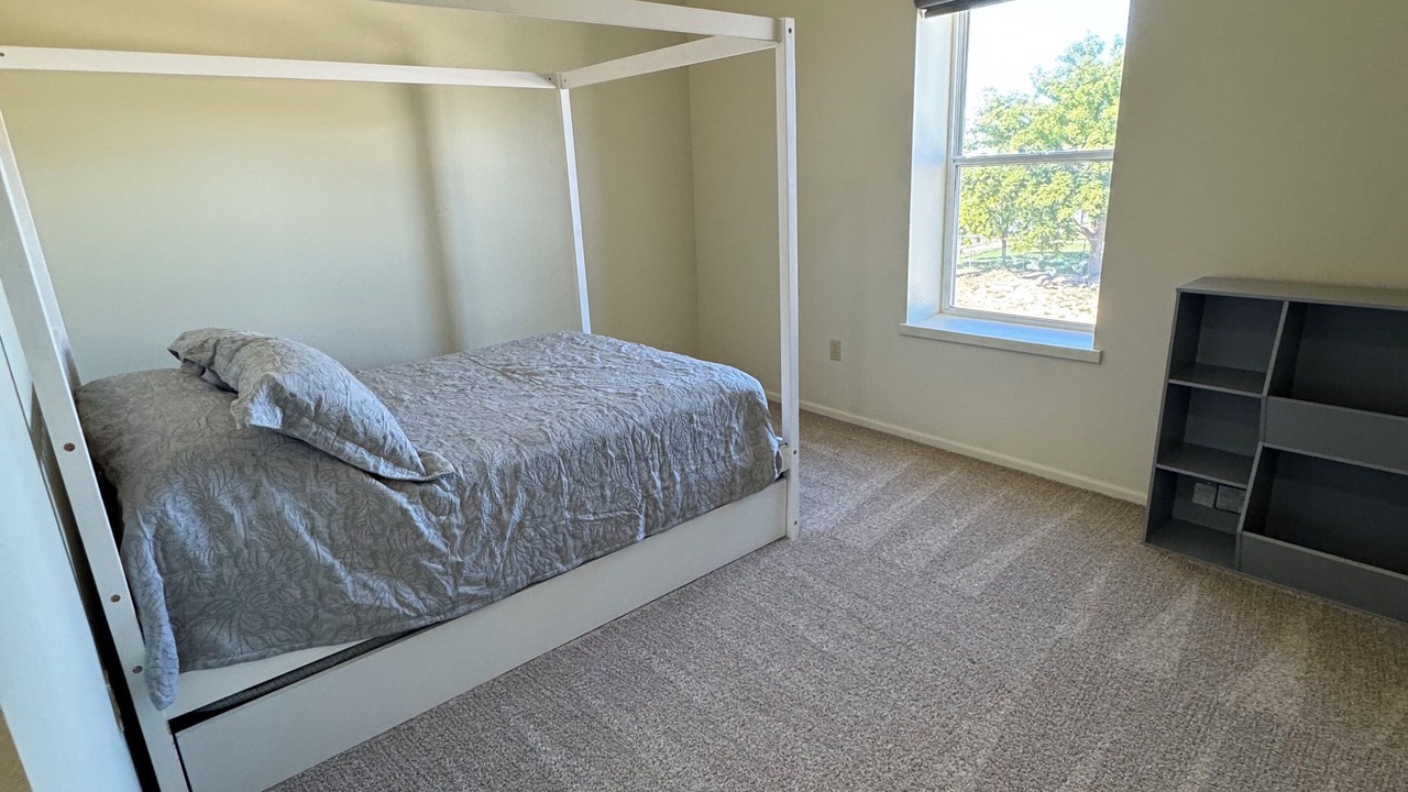Photo of Bedroom in Roswell