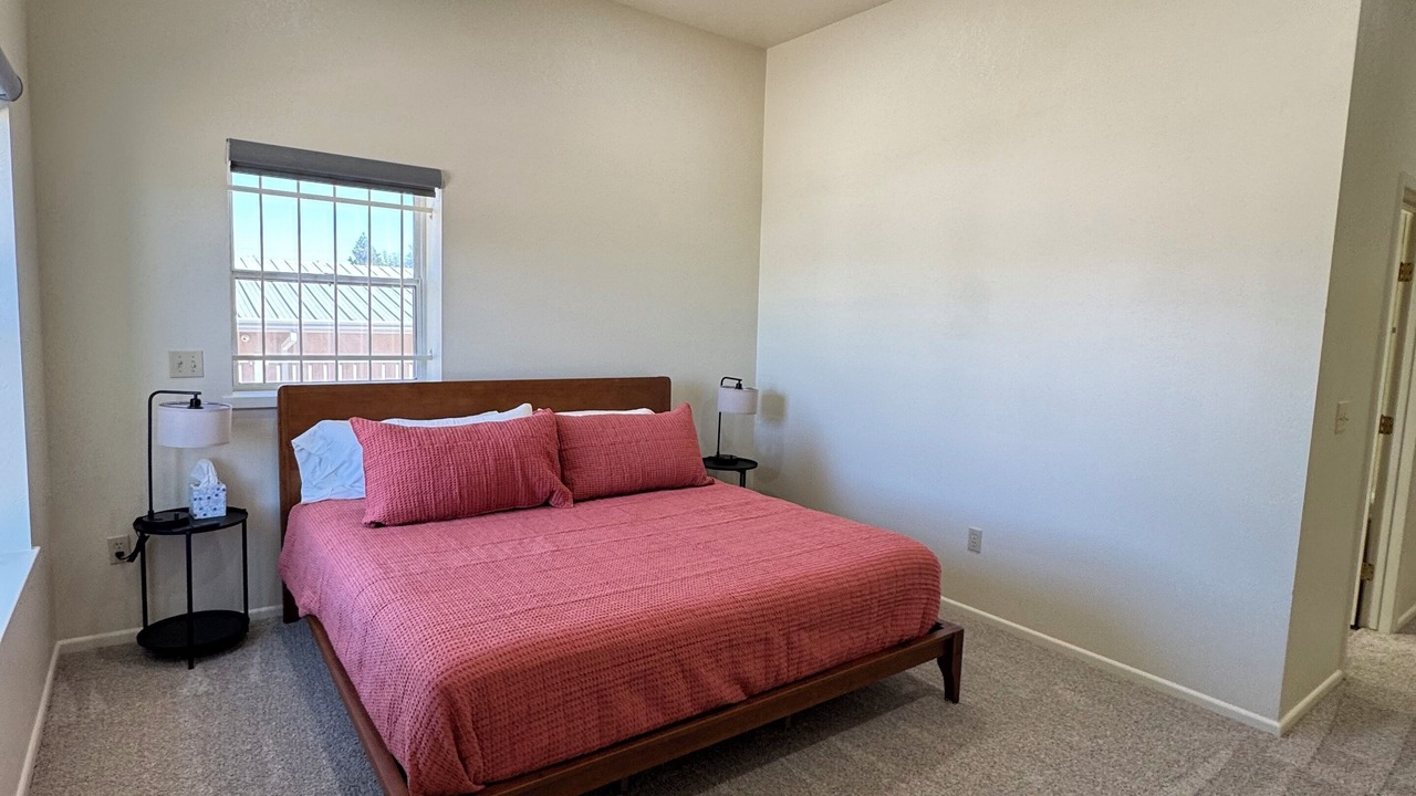 Photo of Bedroom in Roswell
