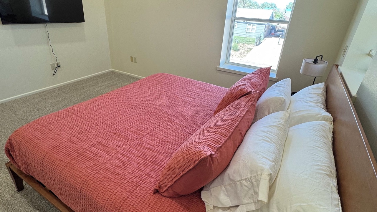 Photo of Bedroom in Roswell