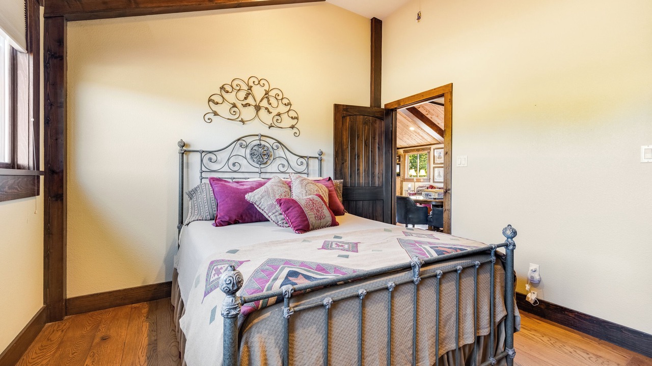 Photo of Bedroom in Mobeetie