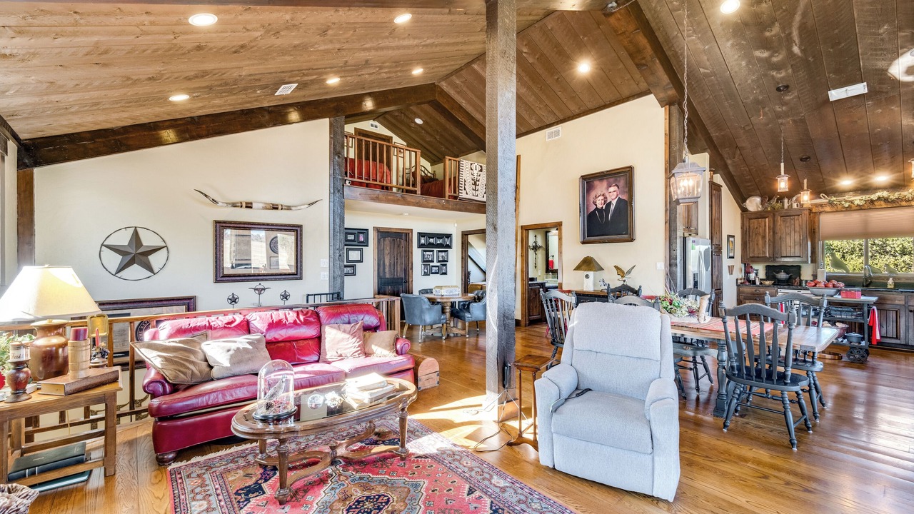 Photo of Livingroom in Mobeetie