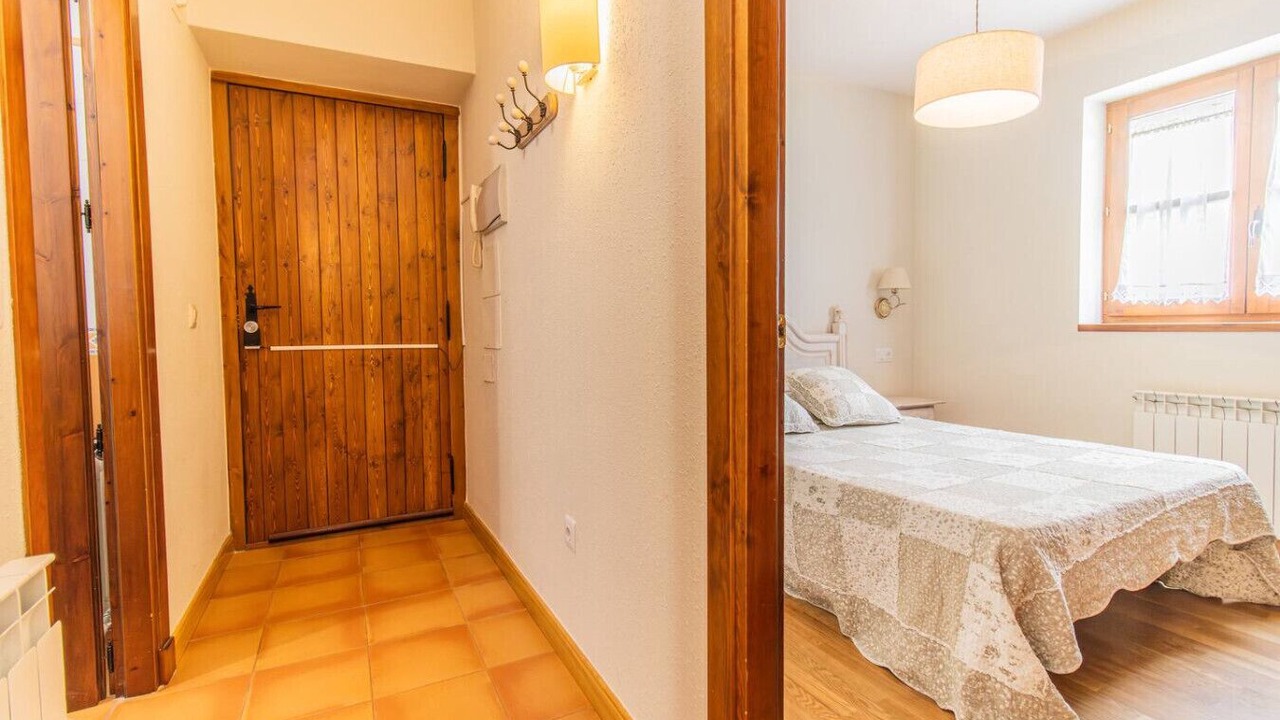 Photo of Bedroom in Linsoles