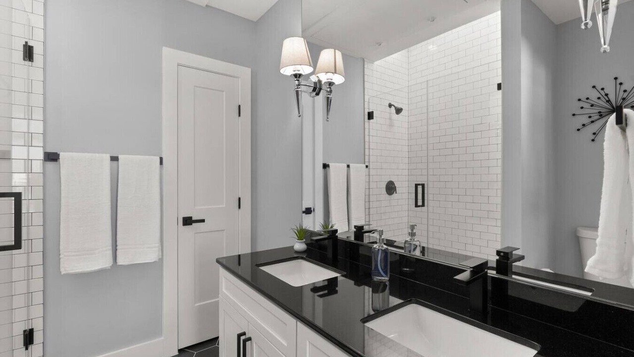 Photo of Bathroom in H Street Corridor