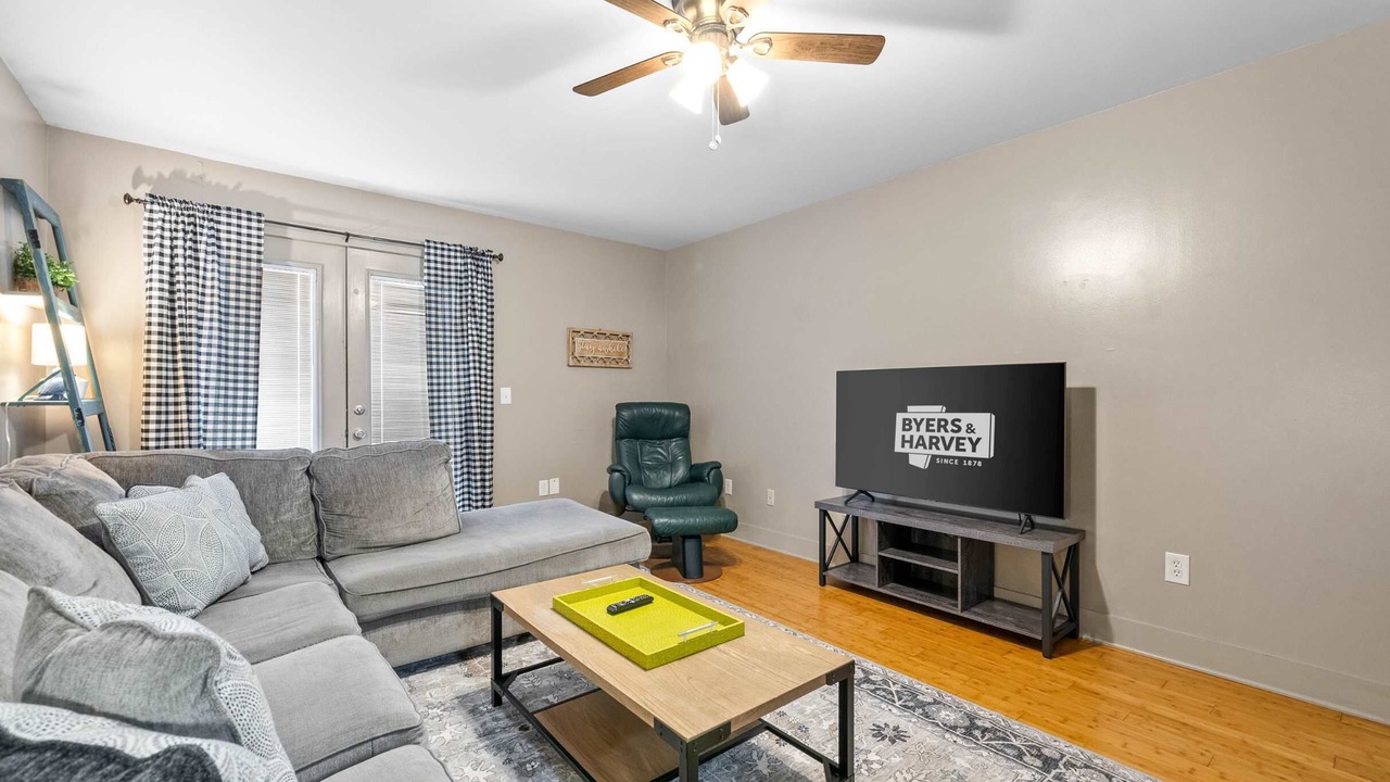 Photo of Livingroom in Fredericton