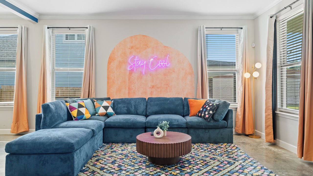 Photo of Livingroom in Crosstown
